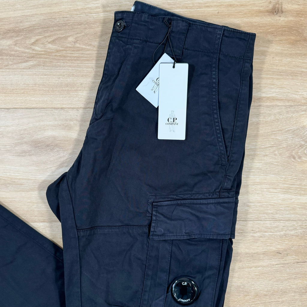 CP Company Stretch Sateen Lens Cargo Pants in Navy