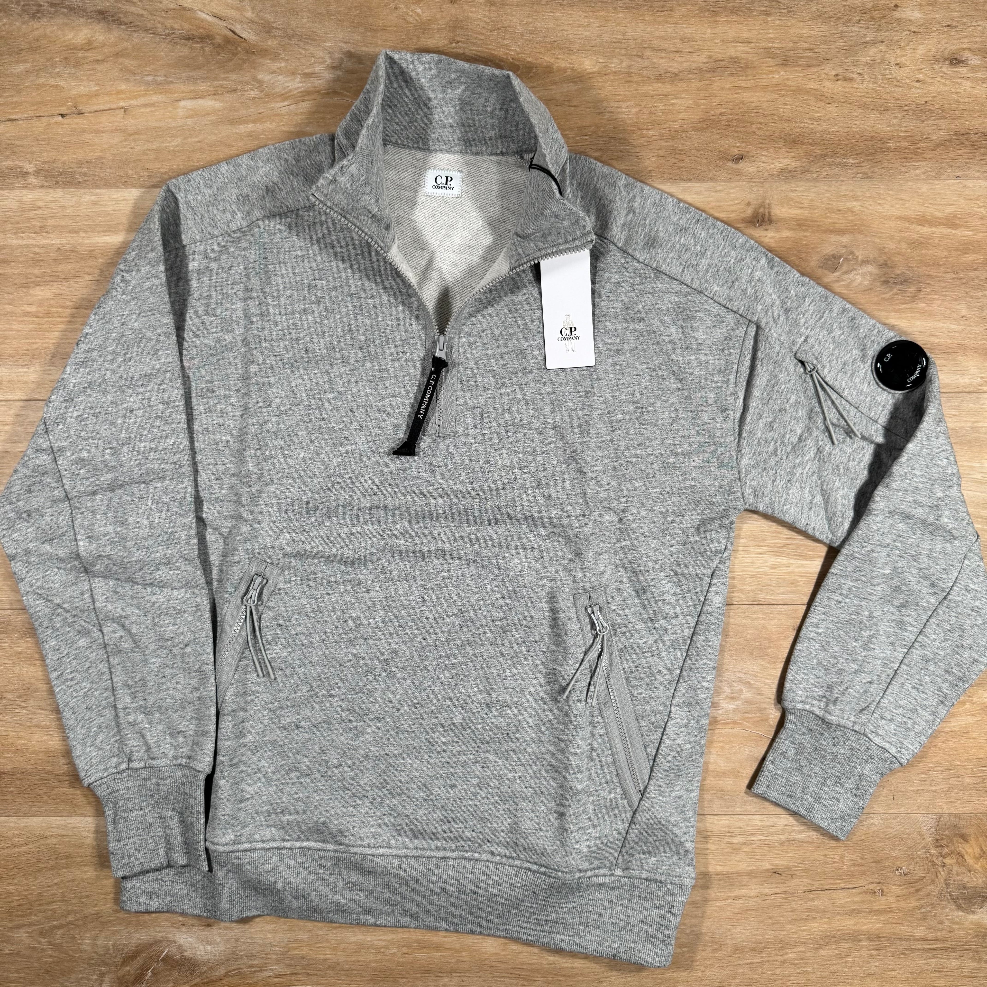 CP Company Diagonal Raised Half-Zipped Lens Sweatshirt in Grey