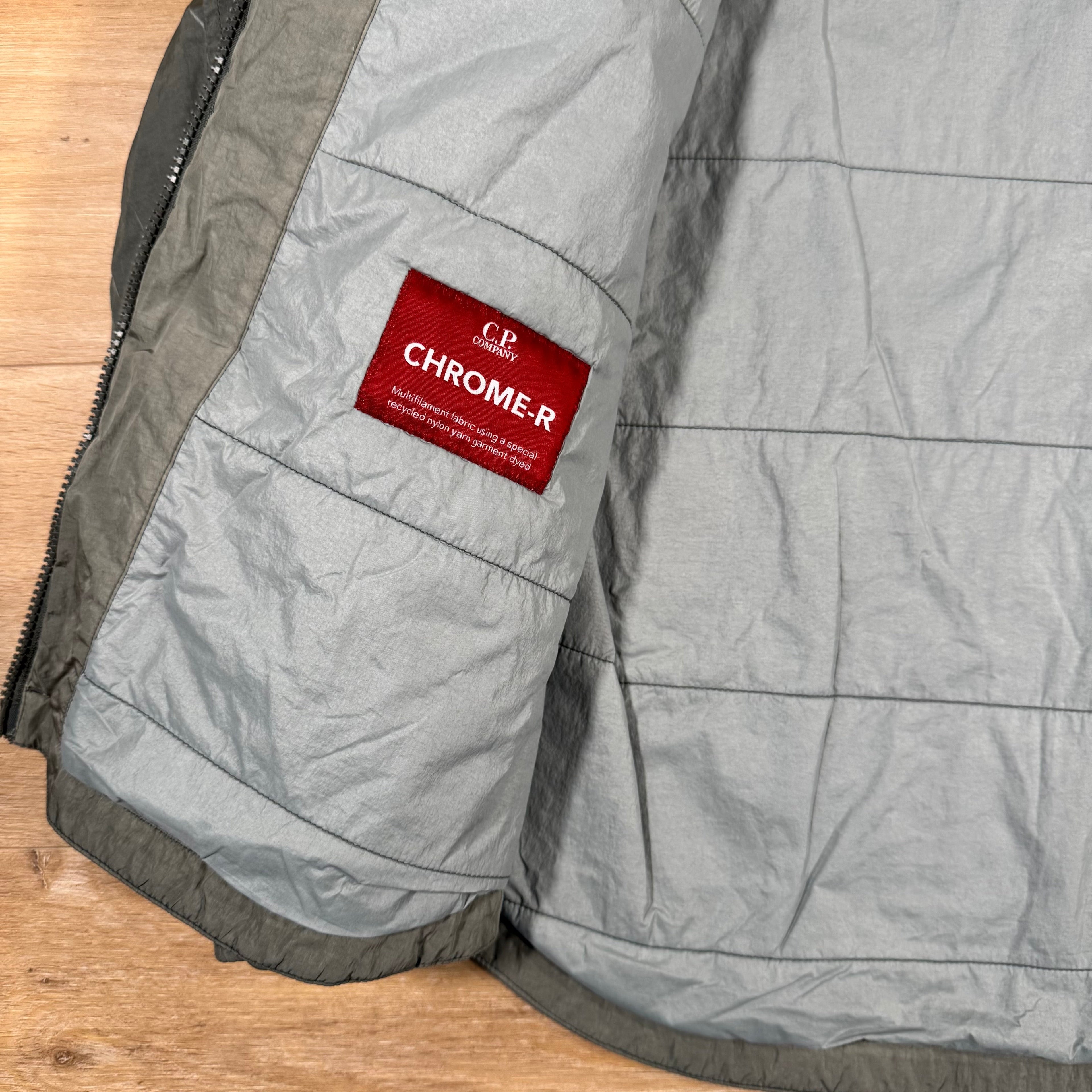 CP Company Chrome-R Hooded Zipped Lens Overshirt in Gunmetal