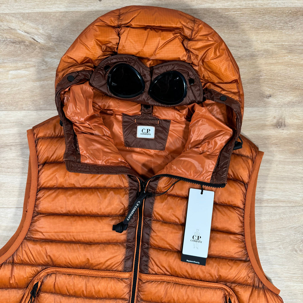 CP Company DD Shell Goggle Down Vest in Bombay Brown