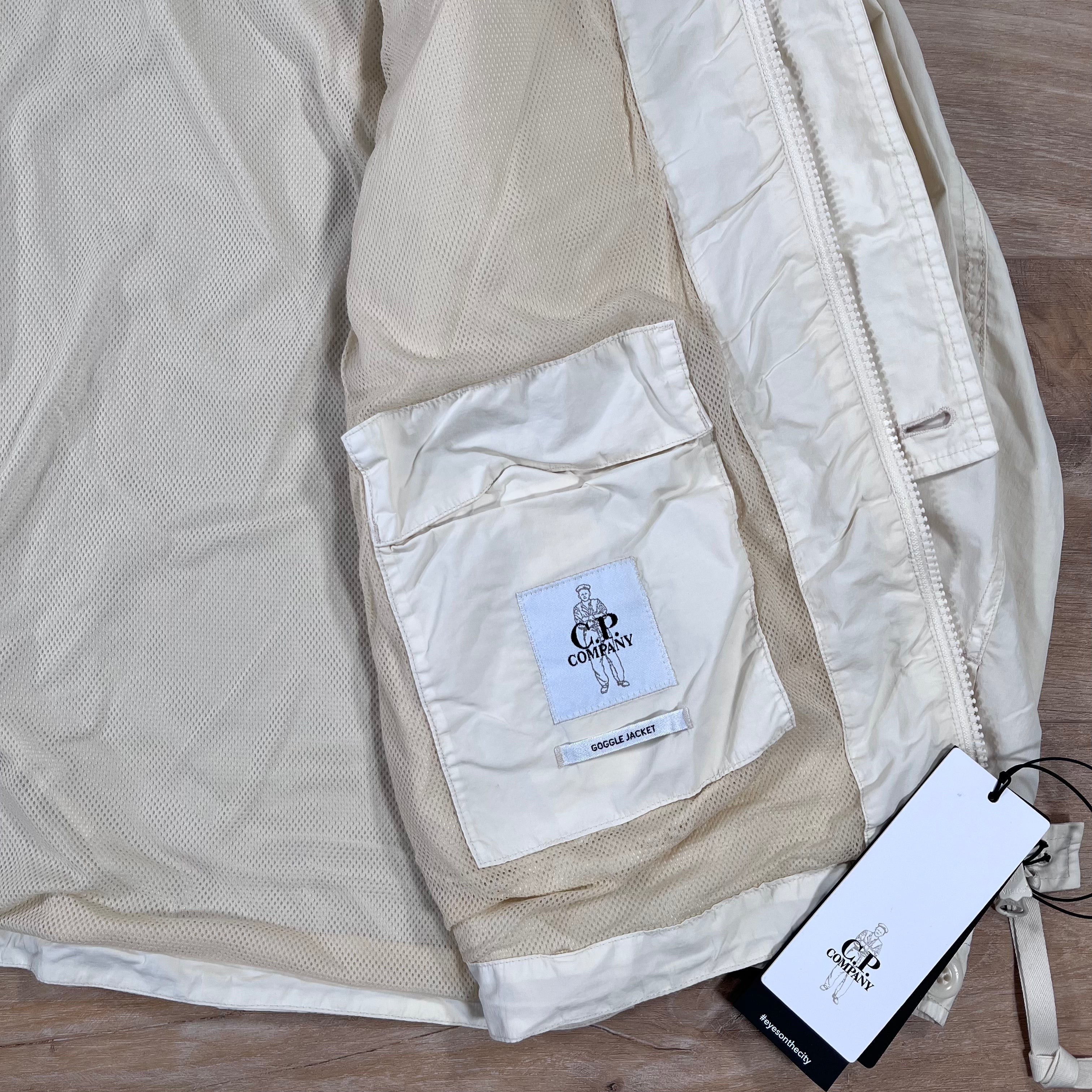 CP Company Flatt Nylon Goggle Overshirt in Pistachio Shell