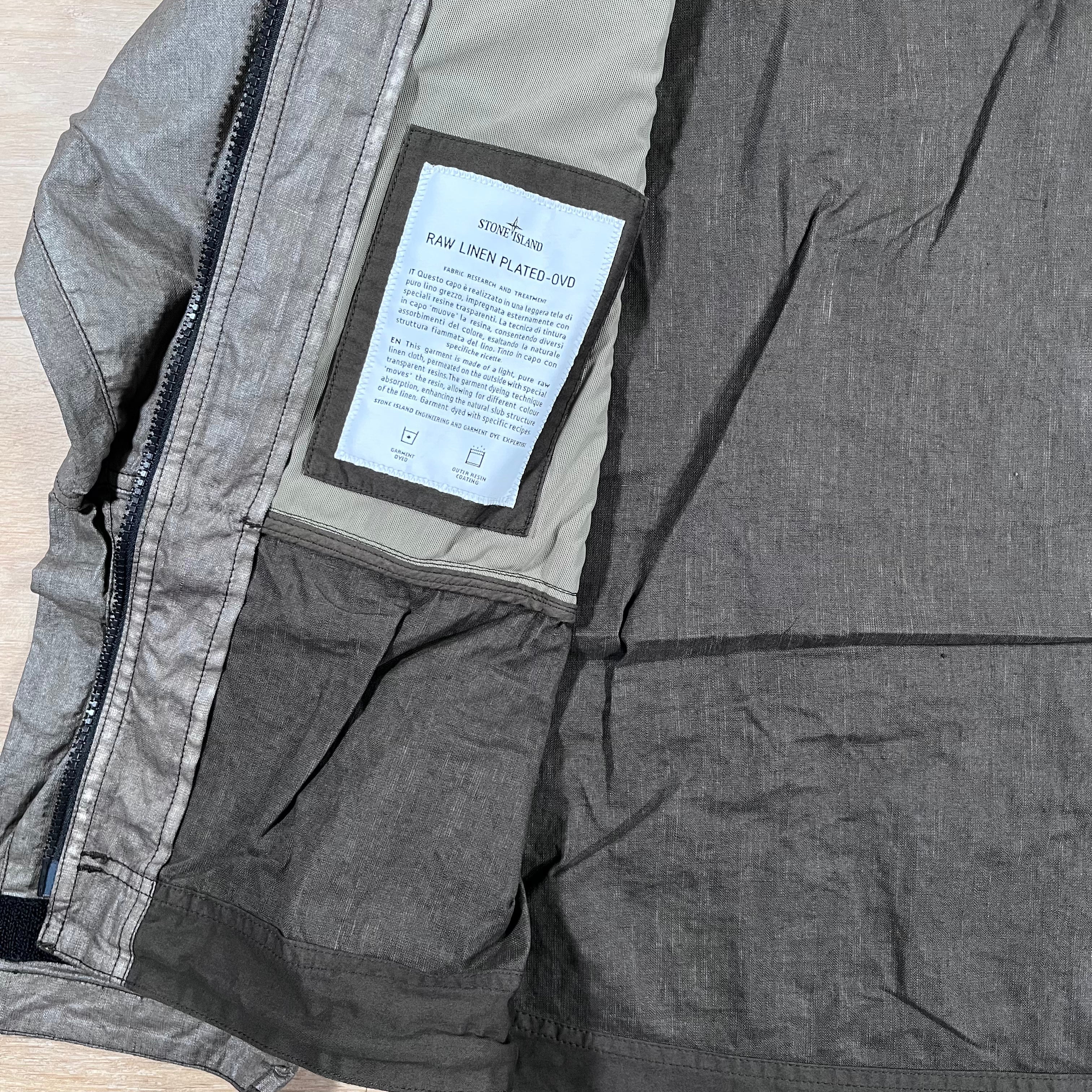 Stone Island Raw Linen Plated-OVD Jacket in Military Green