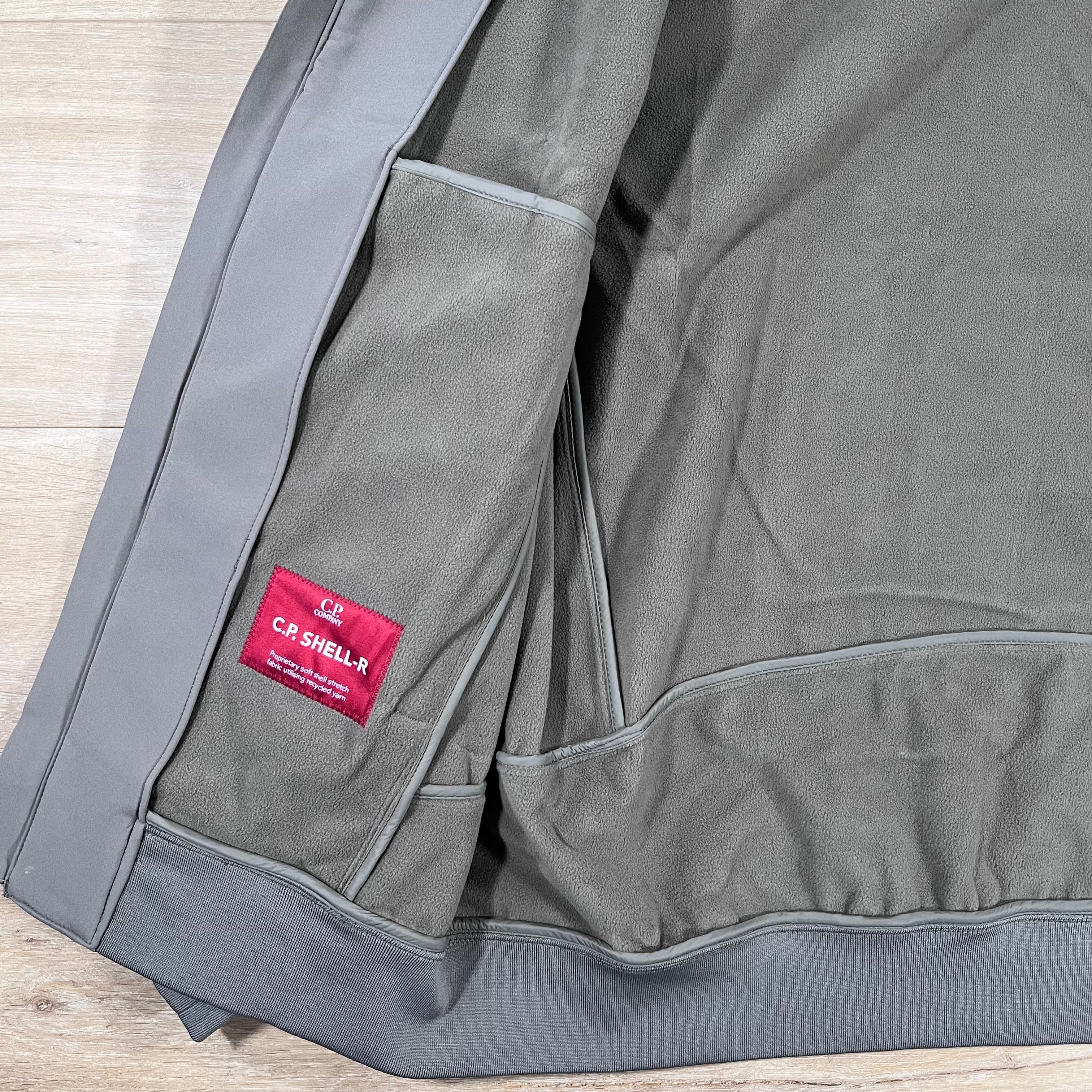 CP Company Shell-R Lens Jacket in Walnut