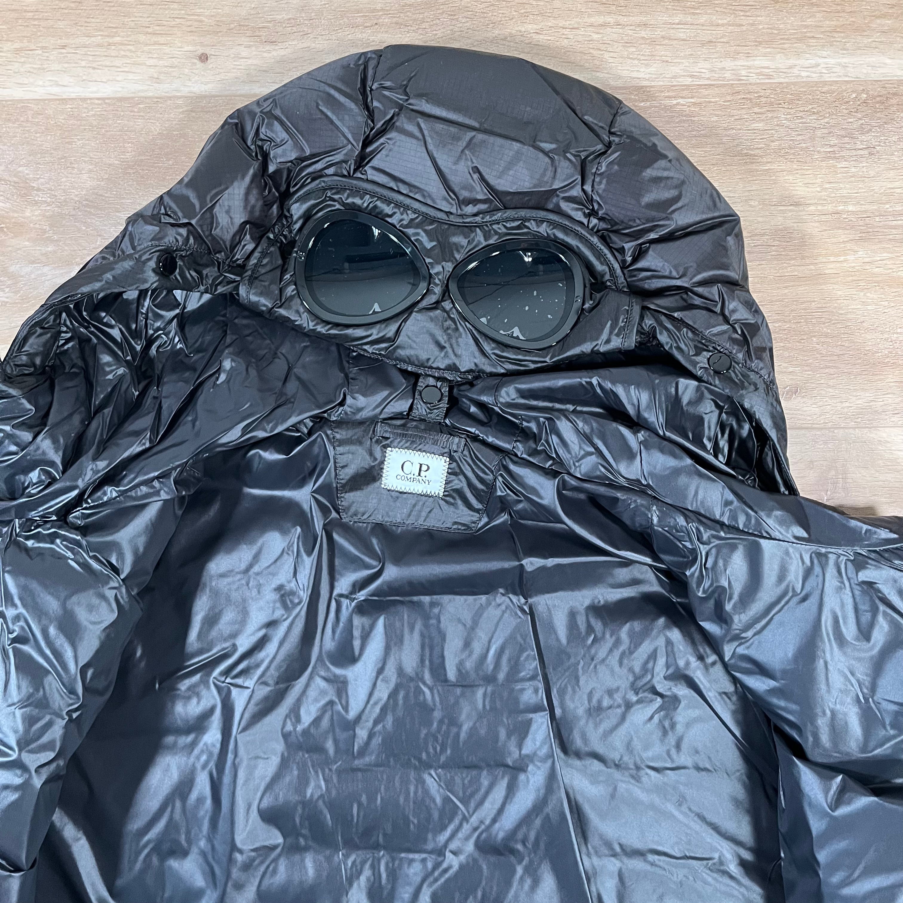 CP Company DD Shell Goggle Down Jacket in Black