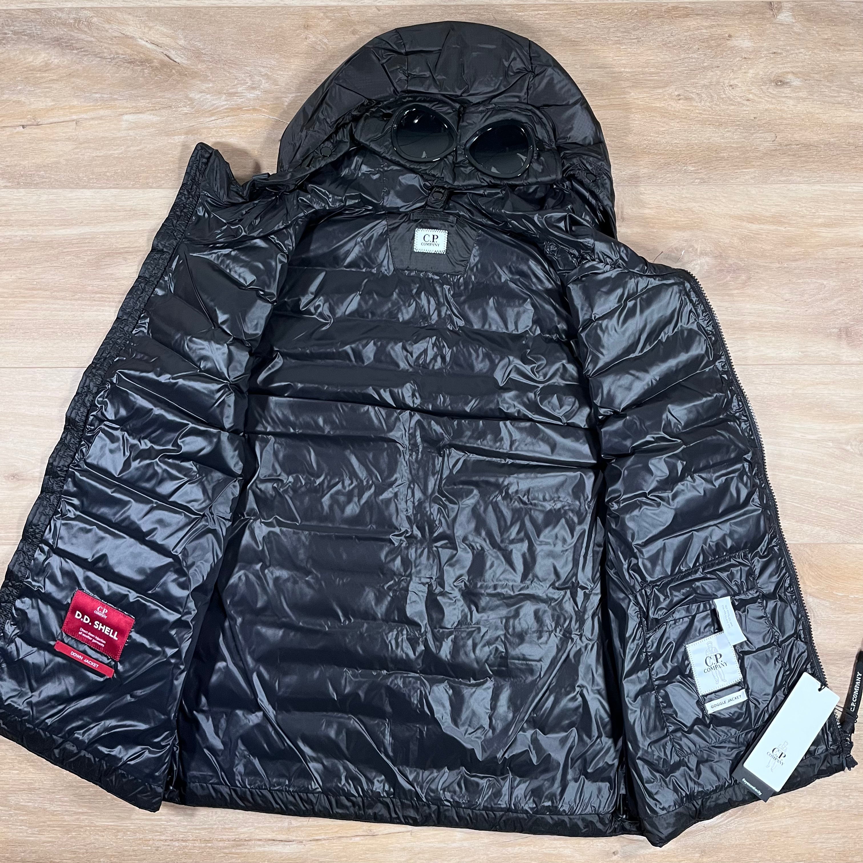 CP Company DD Shell Goggle Down Gilet in Black