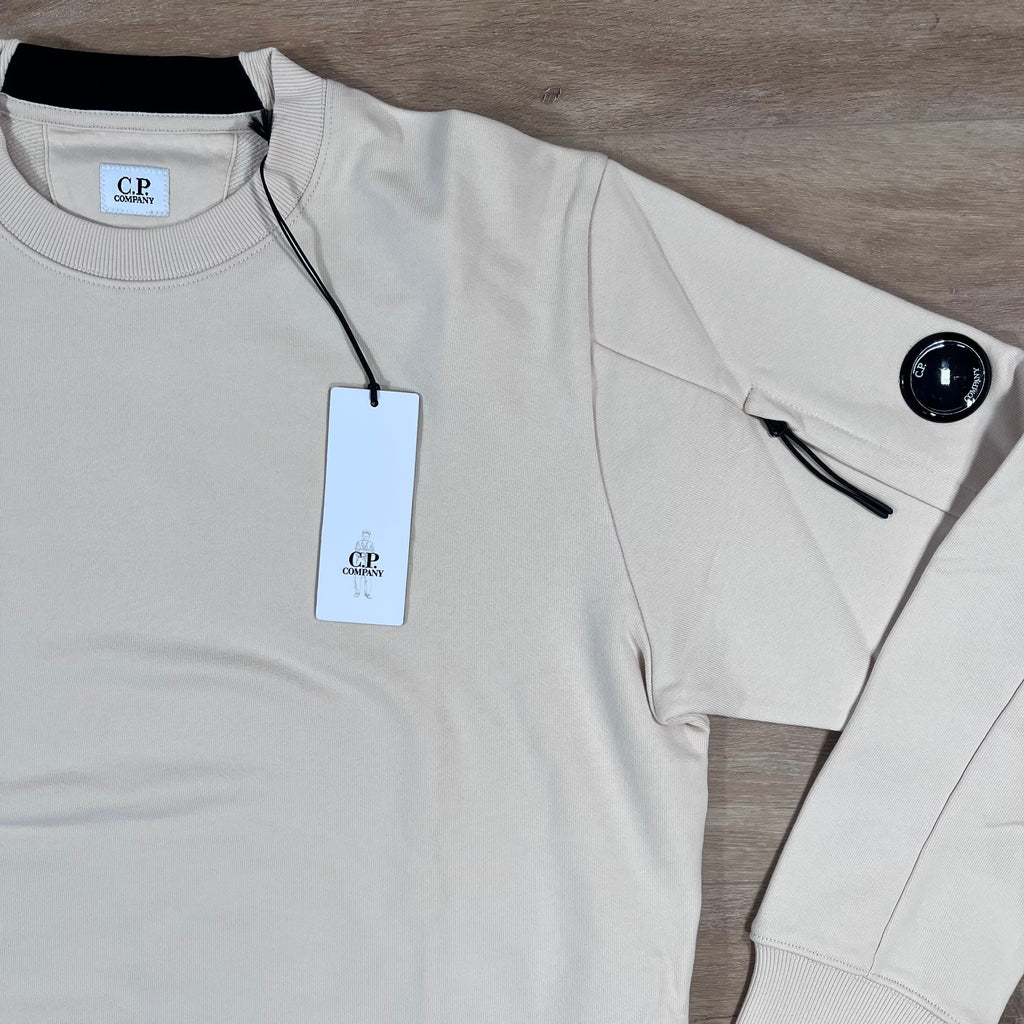 CP Company Diagonal Raised Fleece Crewneck Lens Sweatshirt in Pistachio Shell