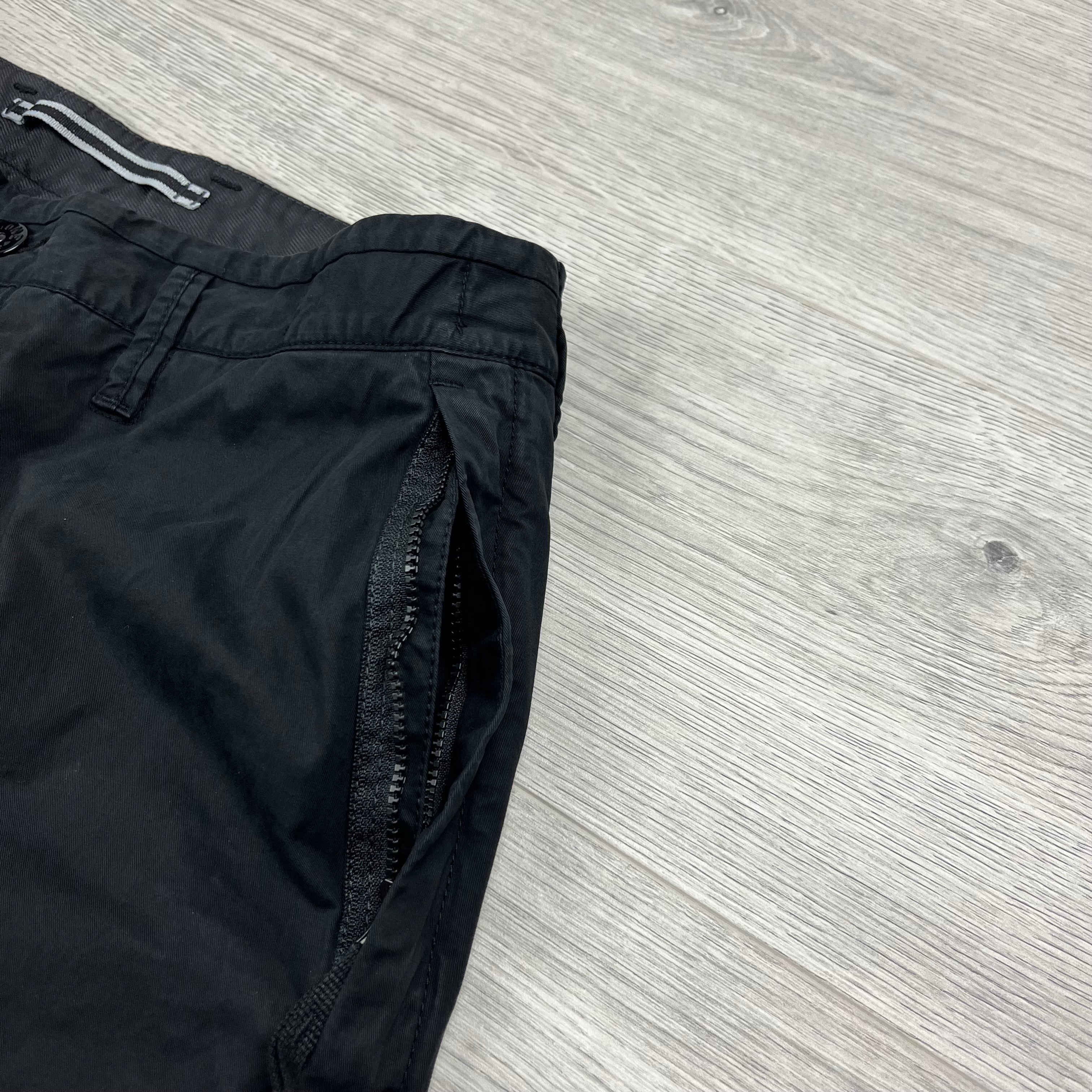 Stone Island Cargo Shorts - Black